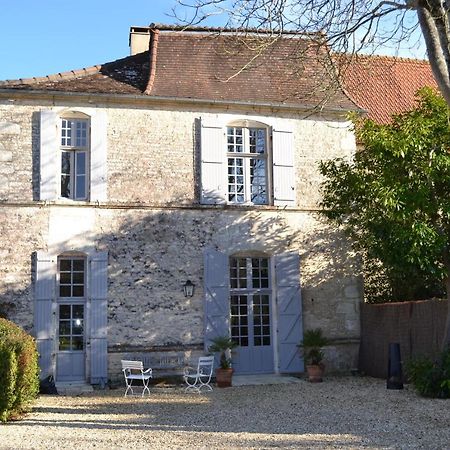 Le Petit Logis Bed & Breakfast Rouillac  Exterior photo