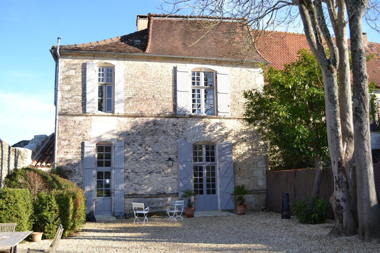 Le Petit Logis Bed & Breakfast Rouillac  Exterior photo