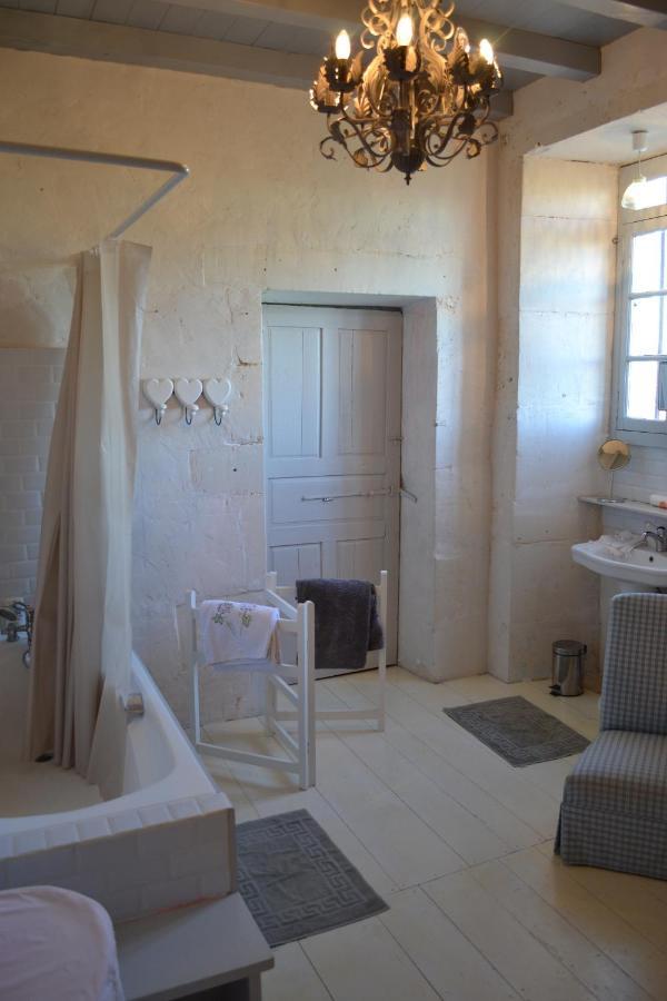 Le Petit Logis Bed & Breakfast Rouillac  Exterior photo